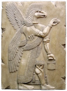 Dieu assyrien avec sac et montre